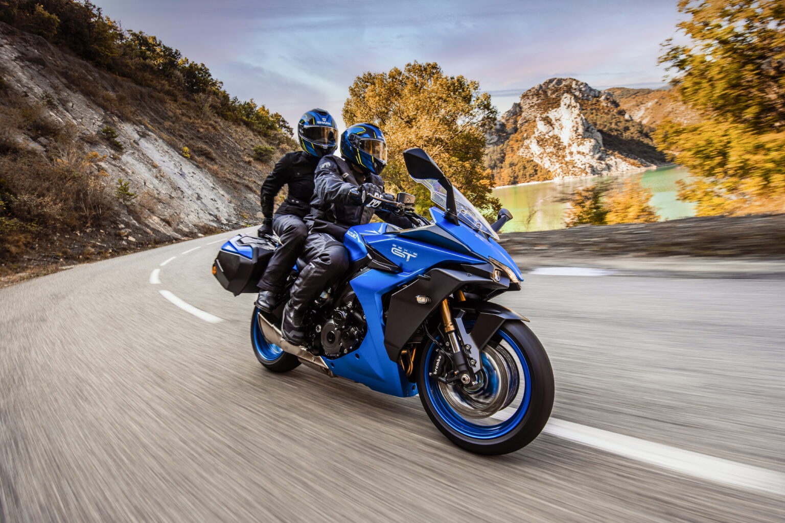 SUZUKI APRESENTA NOVA GSX-S1000GT