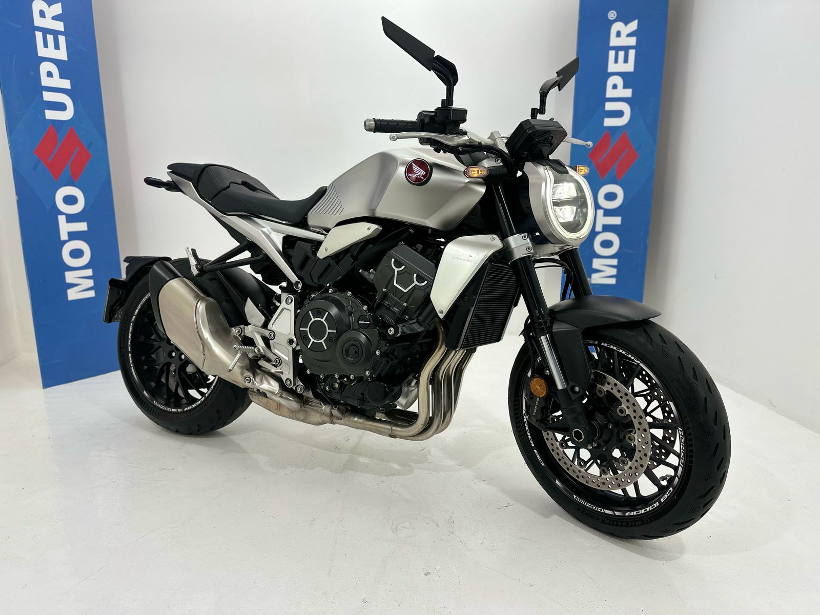CB 1000 R
